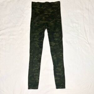 Spanx Look At Me Now Green Camo Seamless Leggings Camouflage Small